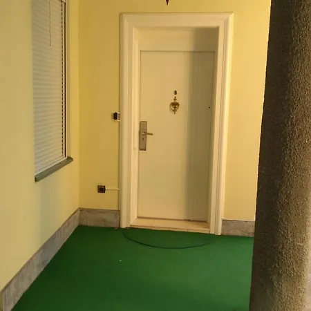 Guest house Resident Hill