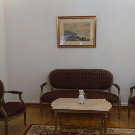 Resident Hill בלגרד