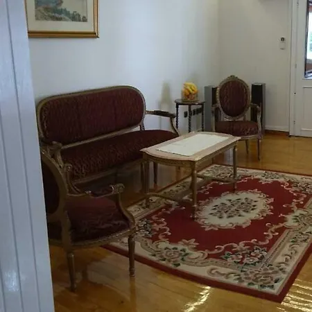 Guest house Resident Hill Belgrade